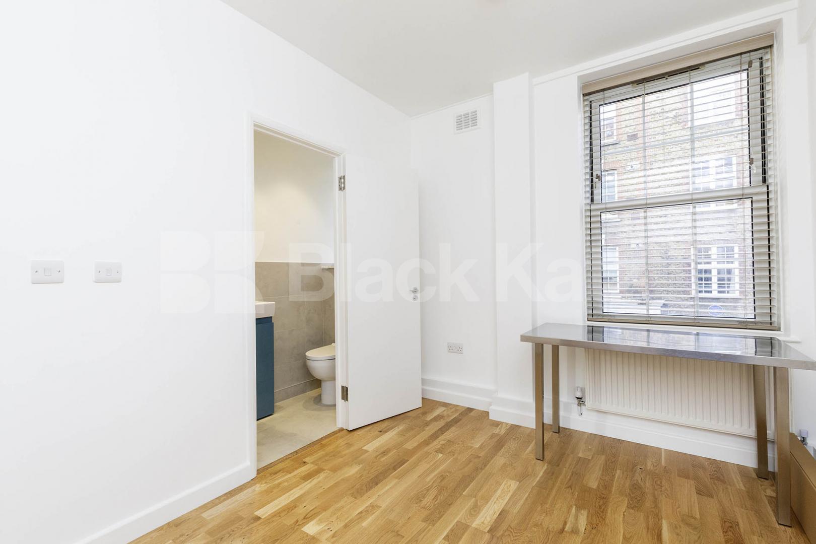 Newly refurbished three double bedroom two bathroom flat mins to Euston. Cranleigh Street, Camden